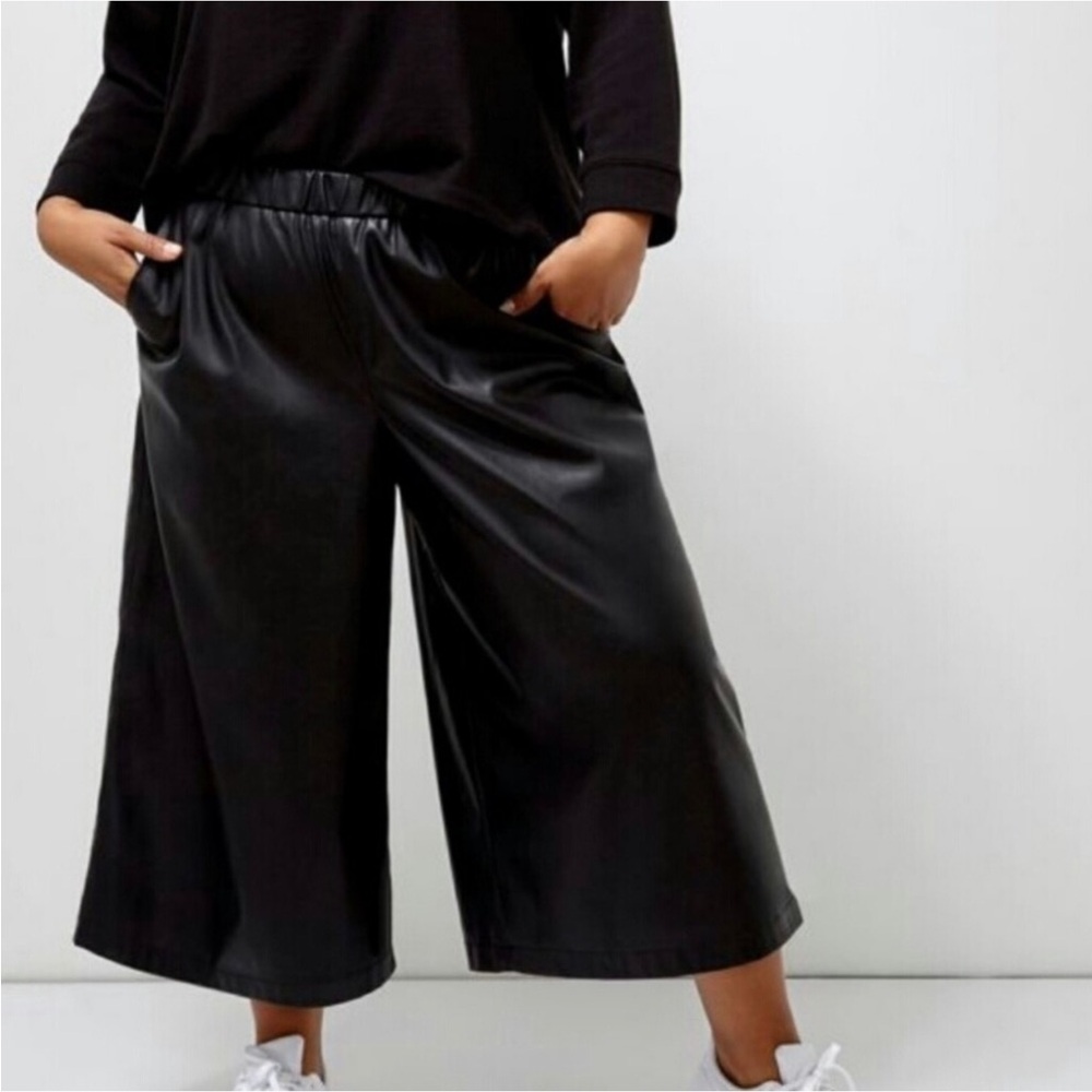 New Lane Bryant faux leather wide leg crop pants plus size women’s 28